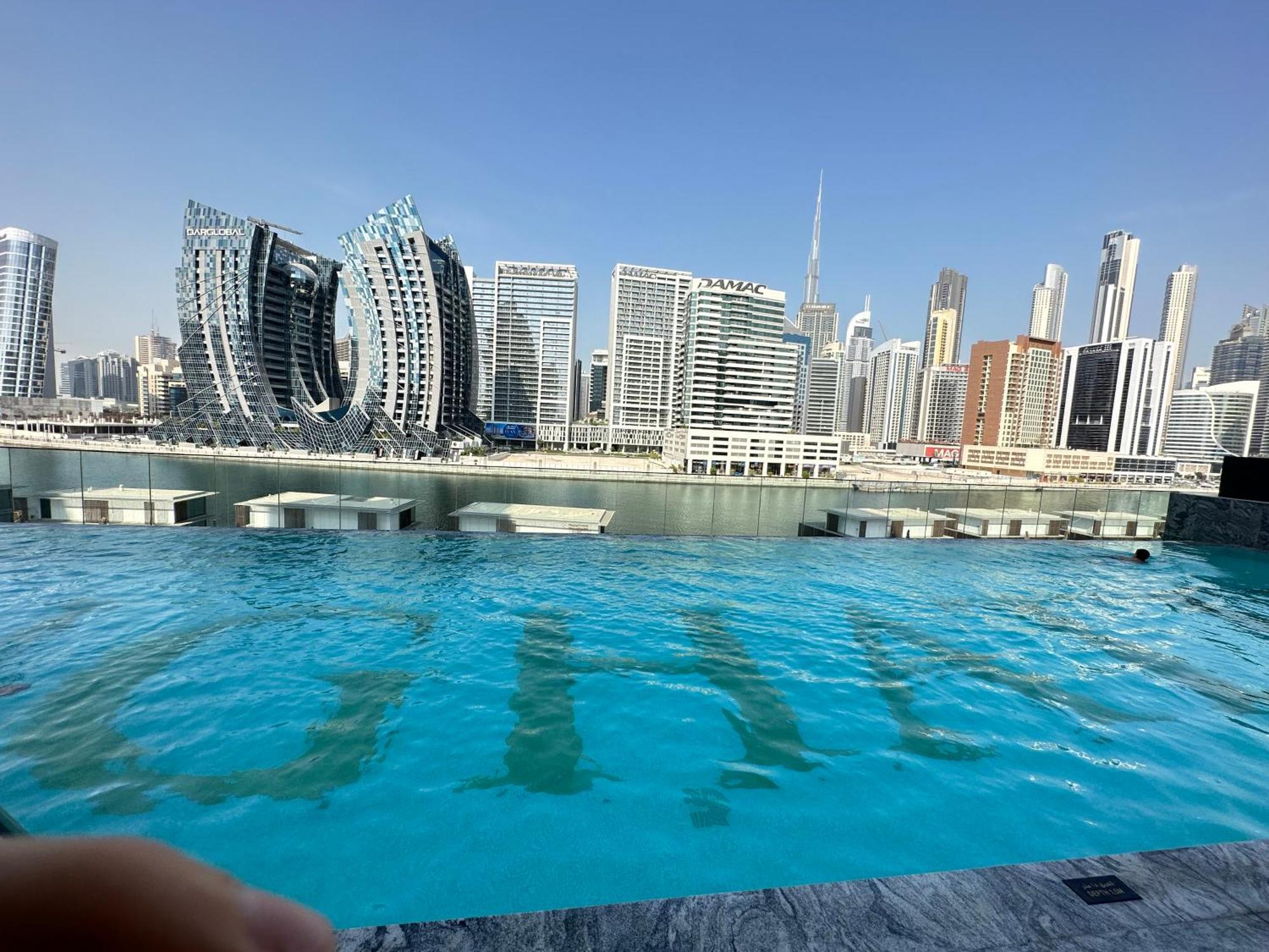 Guest house Binghatti Canal With Private Jacuzzi Burj Khalifa View Kings Dubai